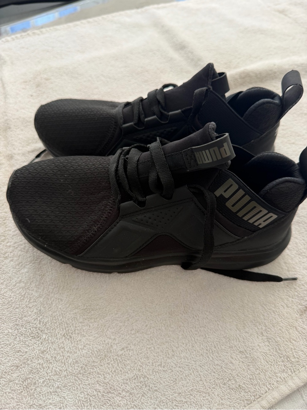 Puma Black Low-Top Lace-Up Sneakers